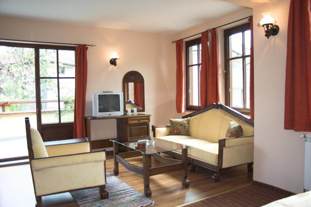 אסנובגראד Hotel Old Times חדר תמונה