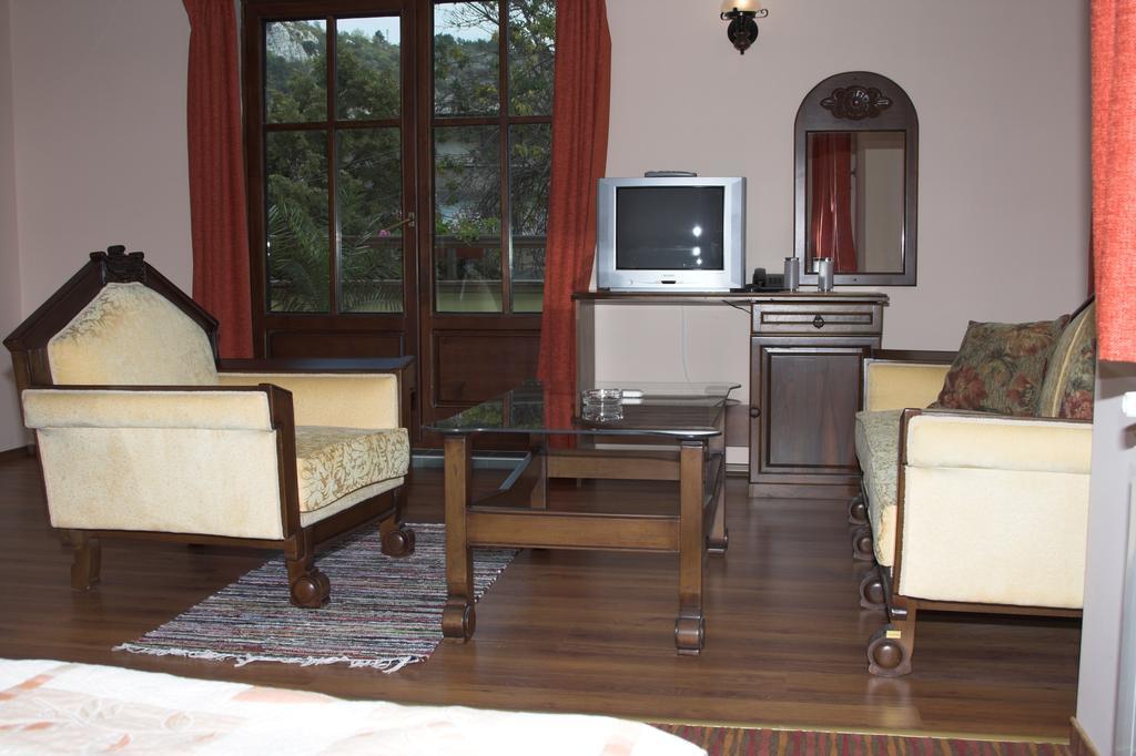 אסנובגראד Hotel Old Times חדר תמונה